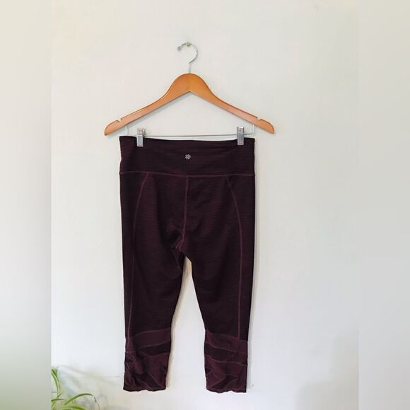Athleta | plum colored cropped leggings - Picture 6 of 7